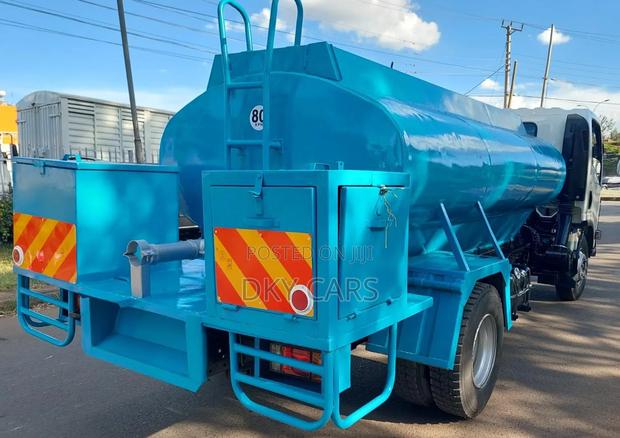 Isuzu NPR Water Boozer - thumbnail 6