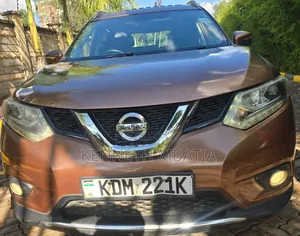 Nissan X-Trail 2015 Orange