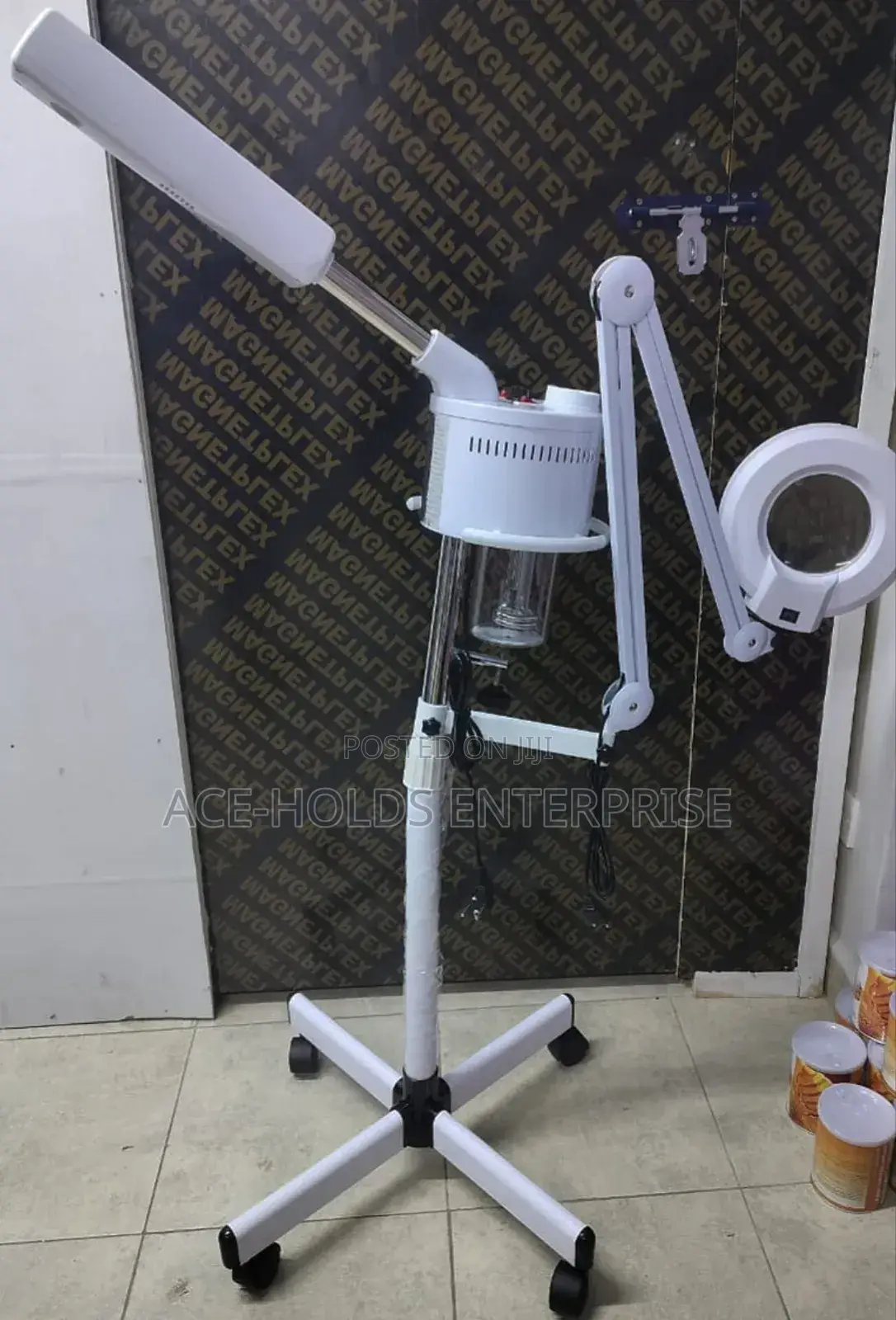 Free-Standing Hot Facial Steamer + Magnifying Glass