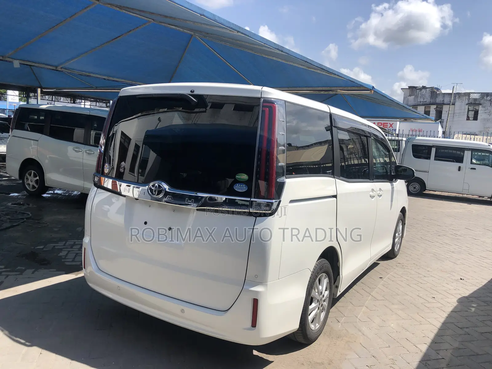 Toyota Noah 2019 White