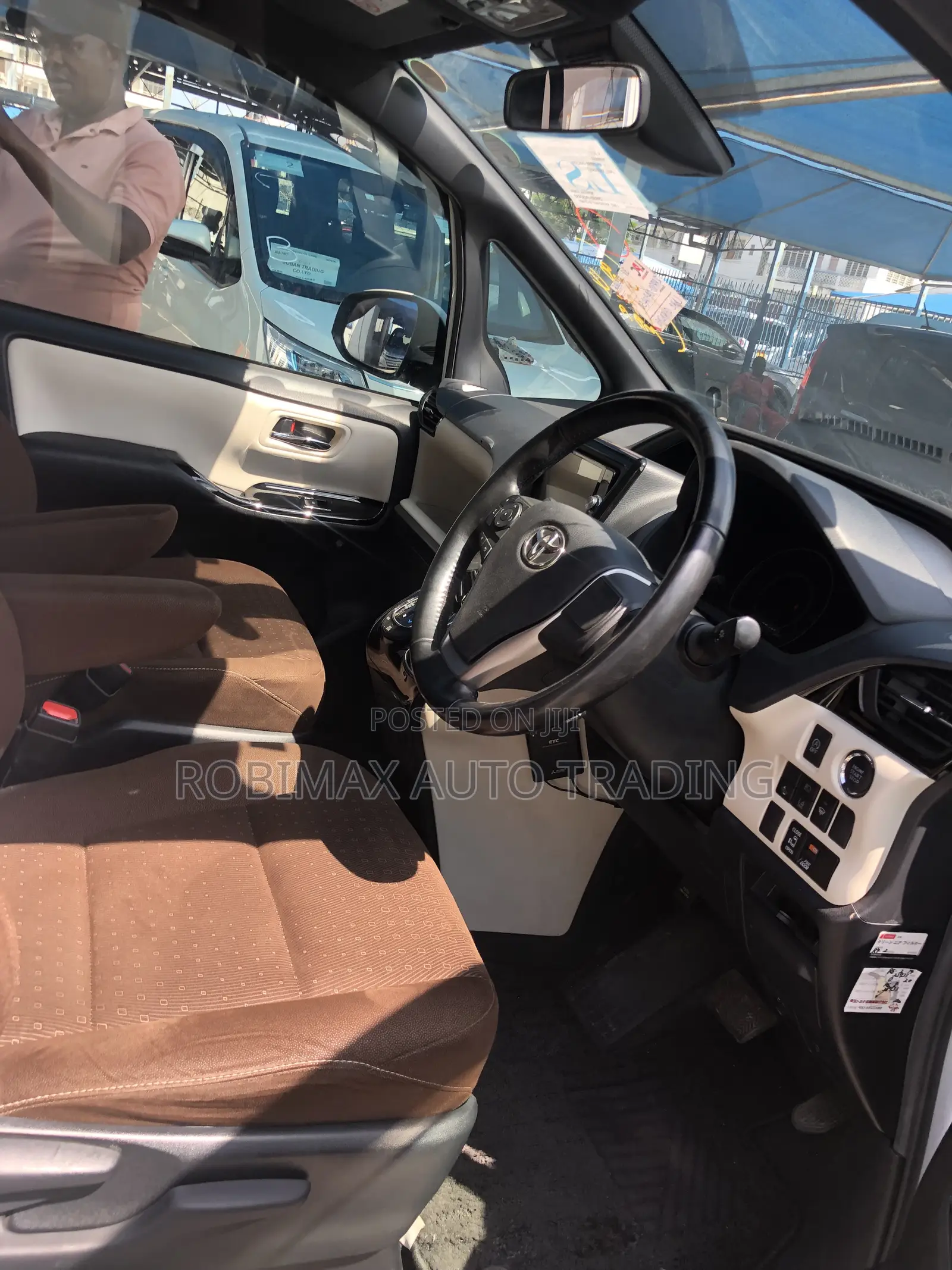 Toyota Noah 2019 White