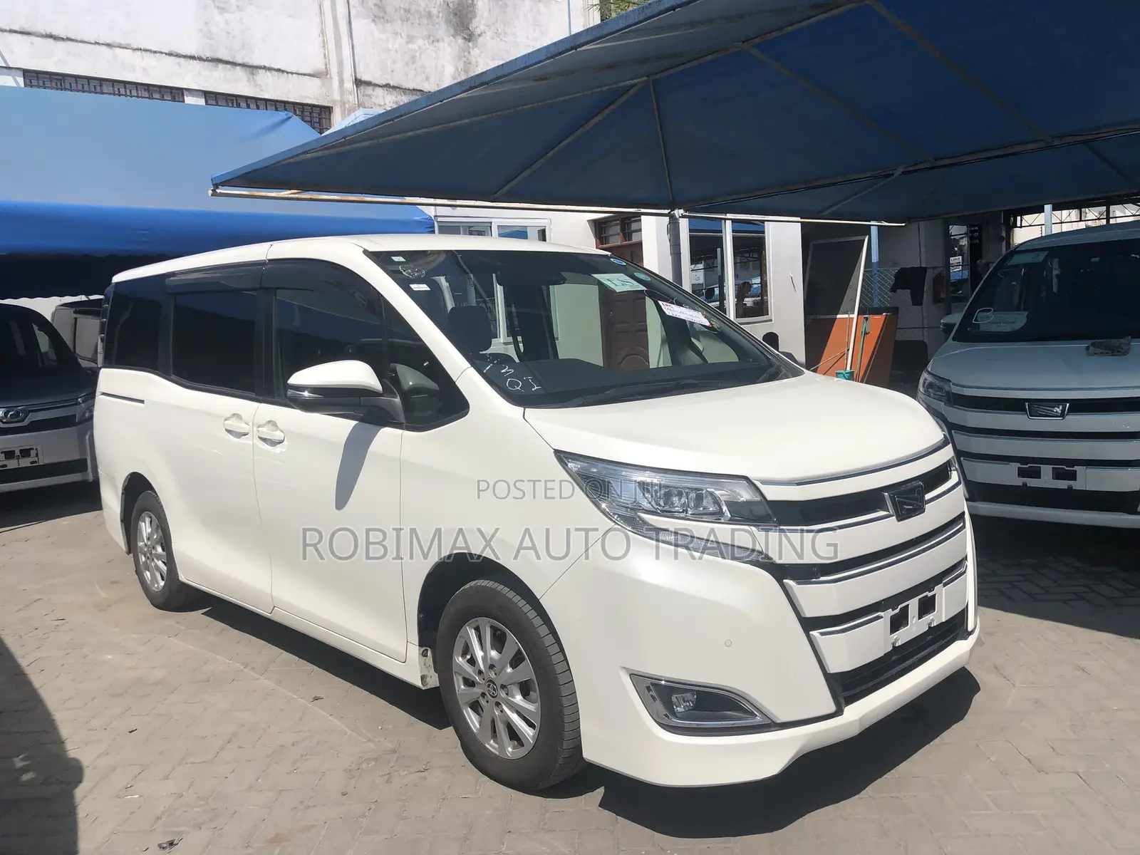 Toyota Noah 2019 White