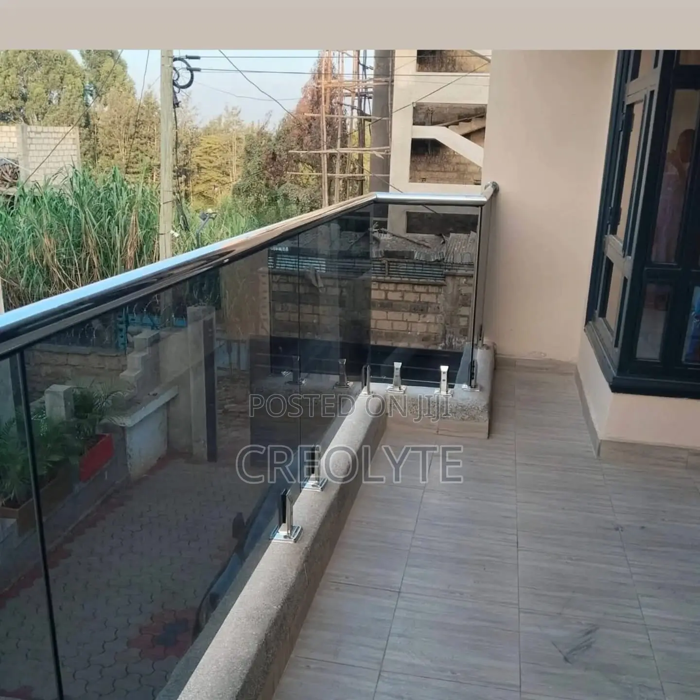 Frameless Glass Balcony Balustrade With Spigots Handrail