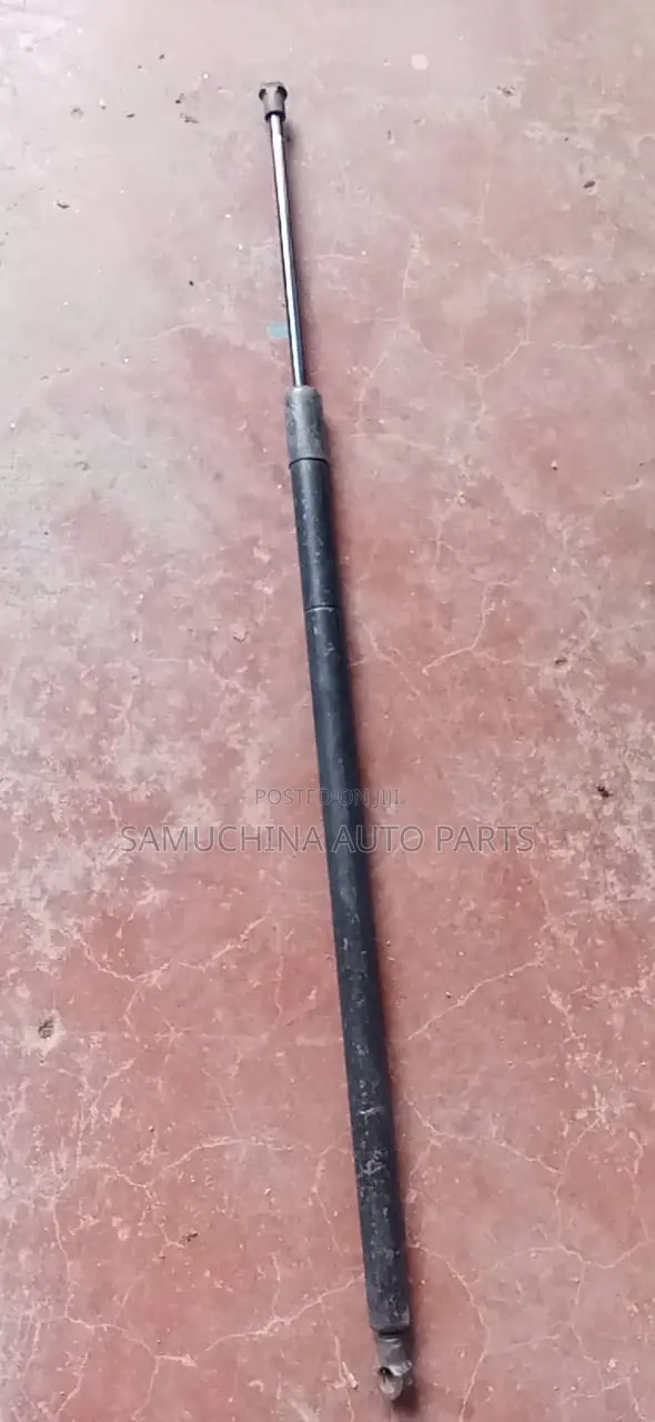 Boot Shock Toyota Sienta