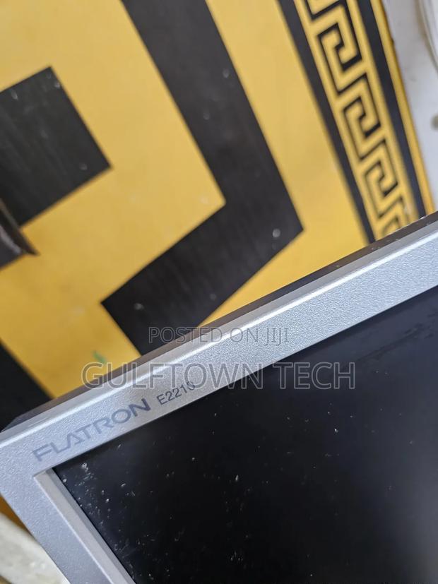 Lg 22inch Monitor - thumbnail 3