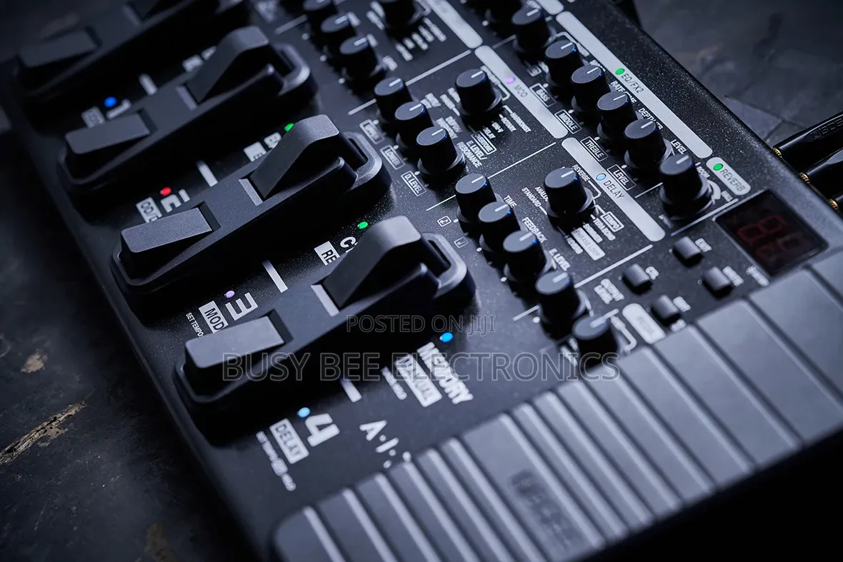 Me 80 Guitar Multi-Effects