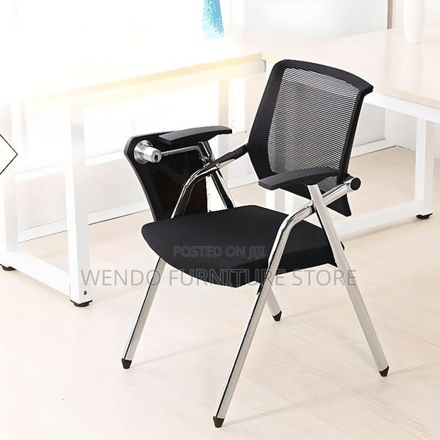 Office Chairs; Visitors Mesh Foldable Chair With Pad - thumbnail 2