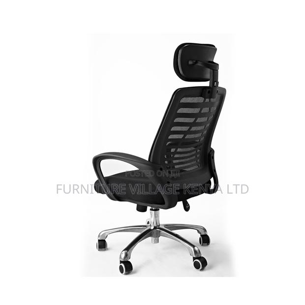 Headrest Swivel Computer Chair. - thumbnail 4