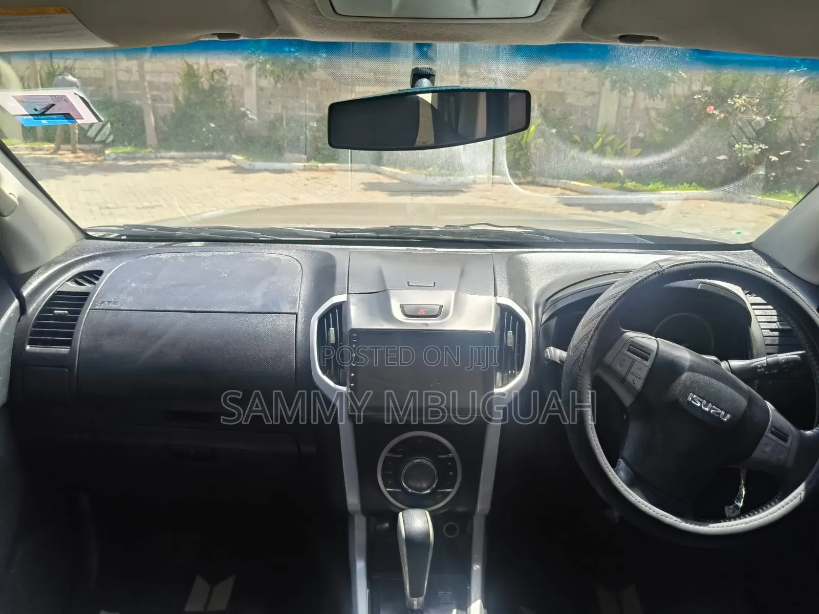 Isuzu D-MAX 2018 Gray