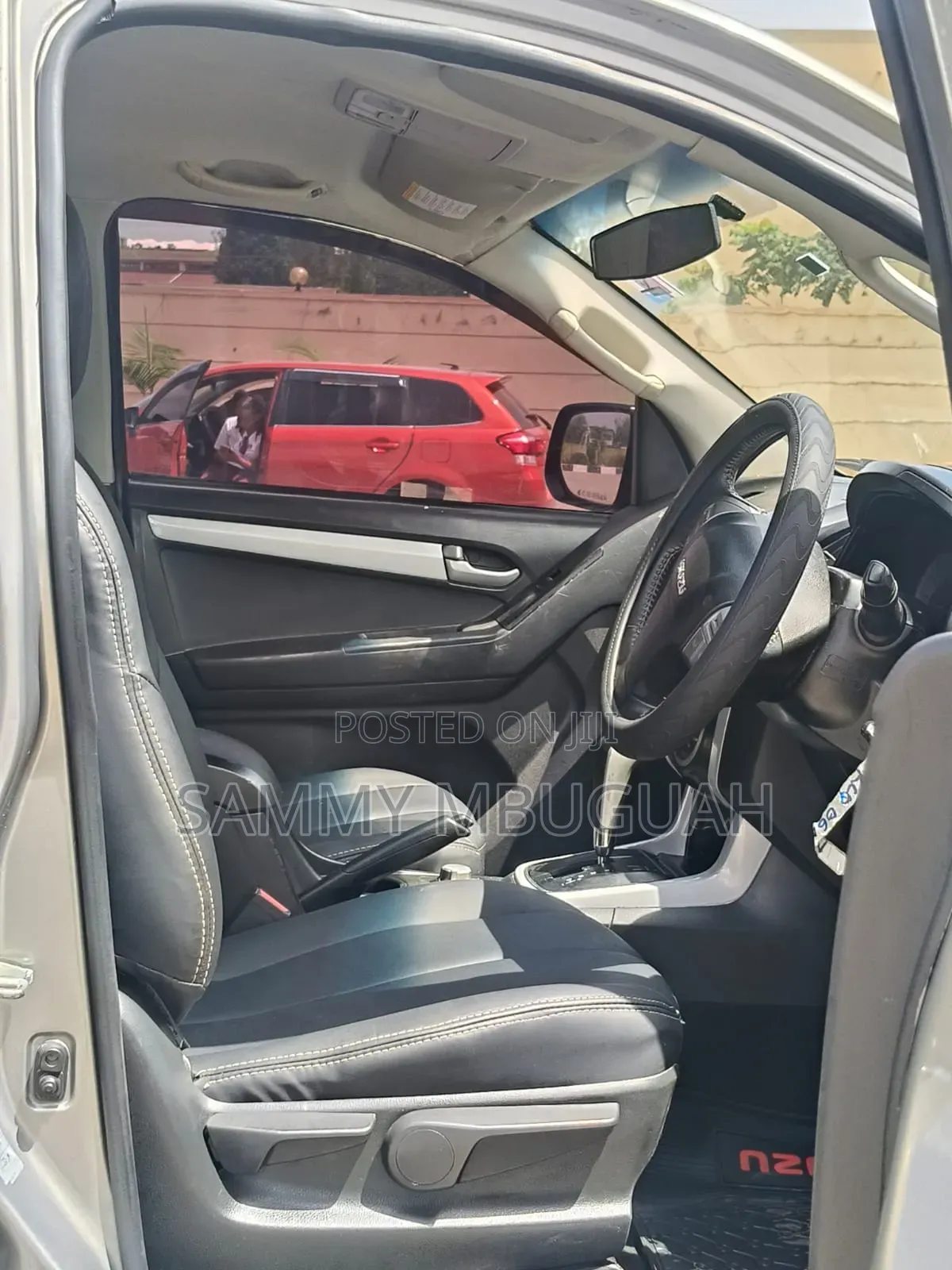 Isuzu D-MAX 2018 Gray