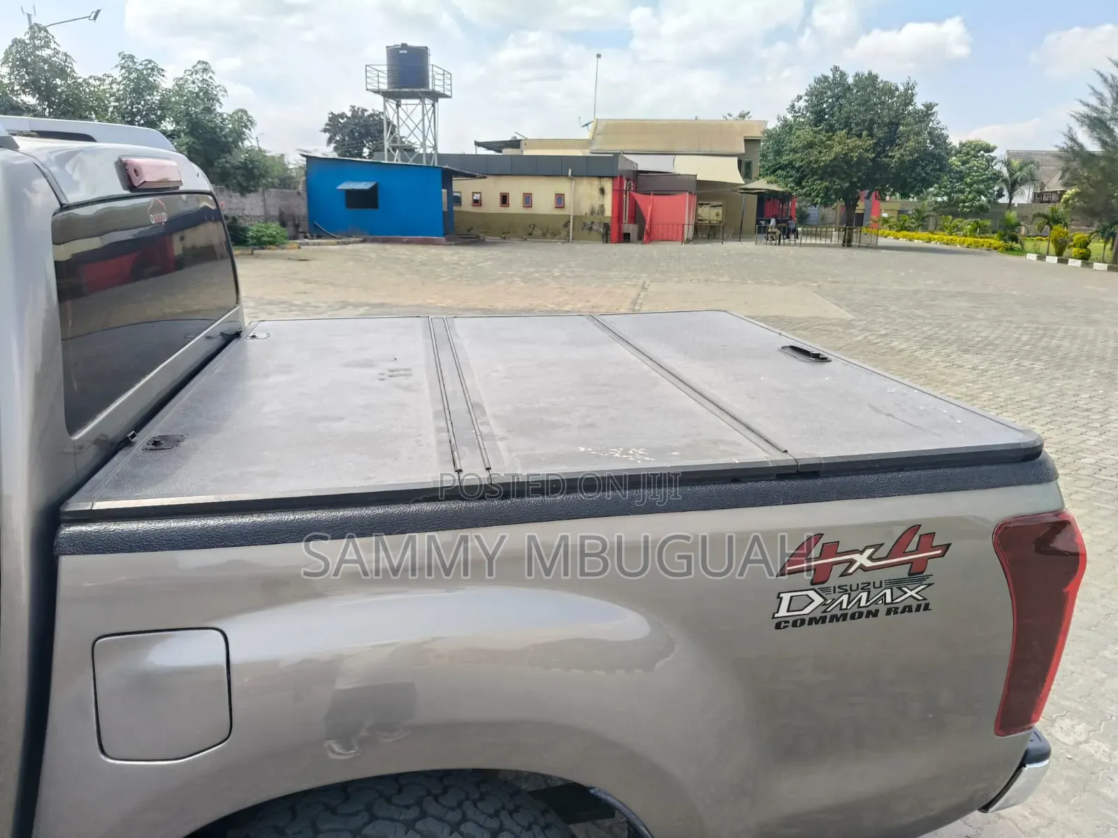 Isuzu D-MAX 2018 Gray