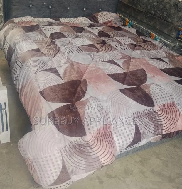 Premium 5x6 Single Woolen Duvet for All Seasons