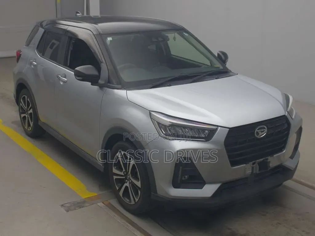 Daihatsu Rocky 2020 Silver
