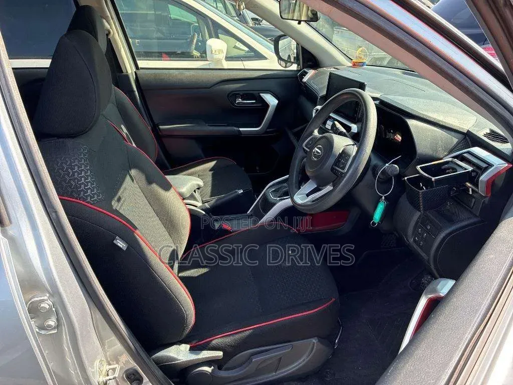 Daihatsu Rocky 2020 Silver