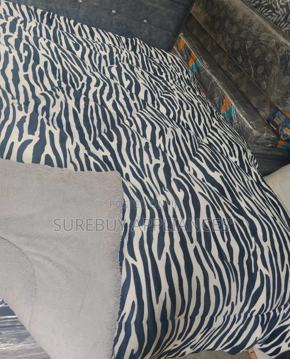 Cozy 5x6 Woolen Duvet – Lightweight Warm
