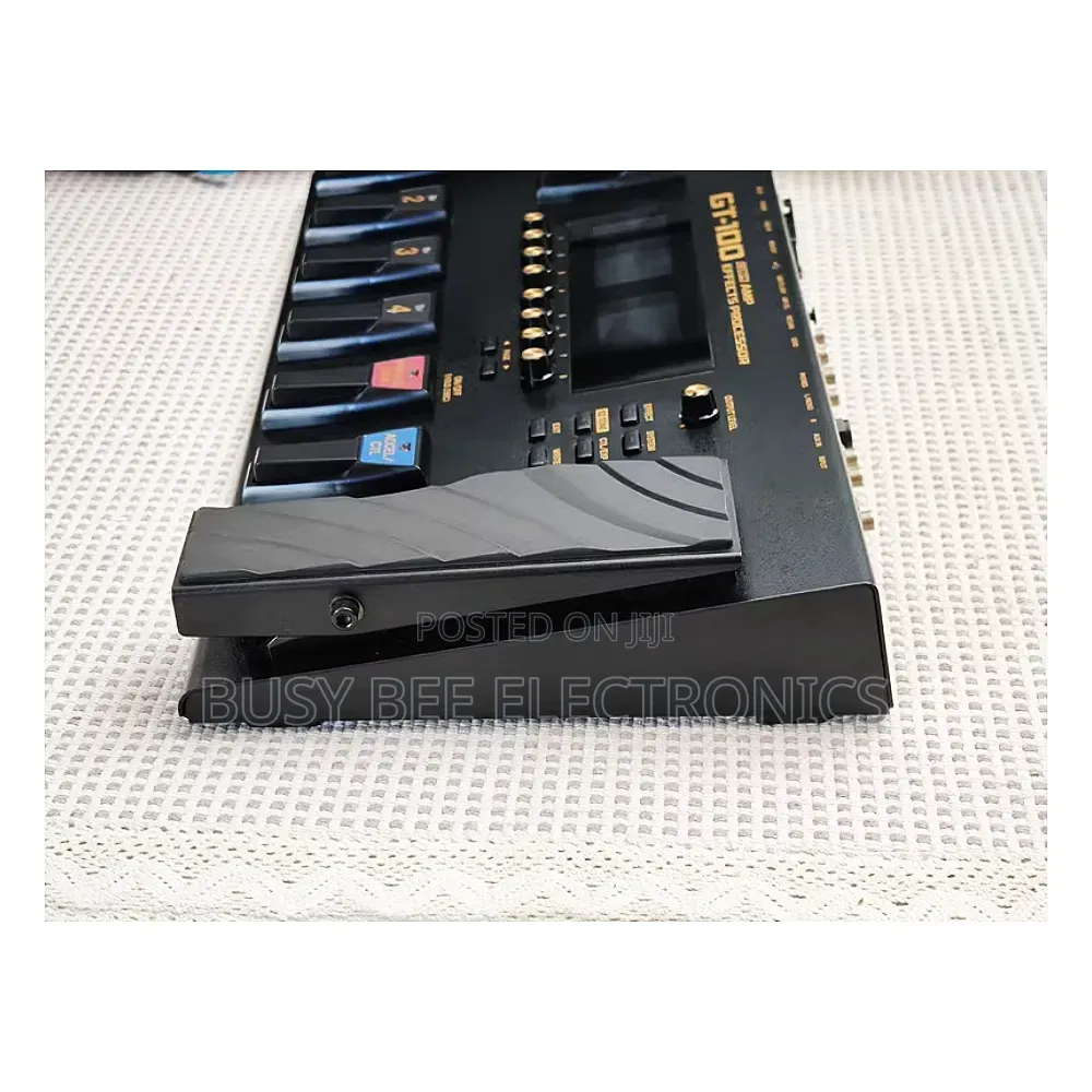 Boss Gt-100 Guitar Multi-Effects