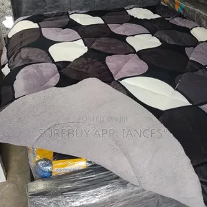 Warm 5x6 Woolen Duvet for Home and Hostel Use