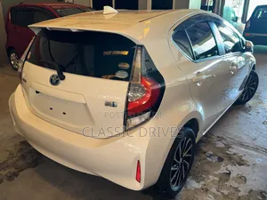 Toyota Aqua 2019 White