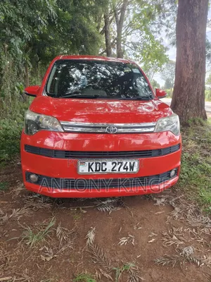 Toyota Spade 2014 Red