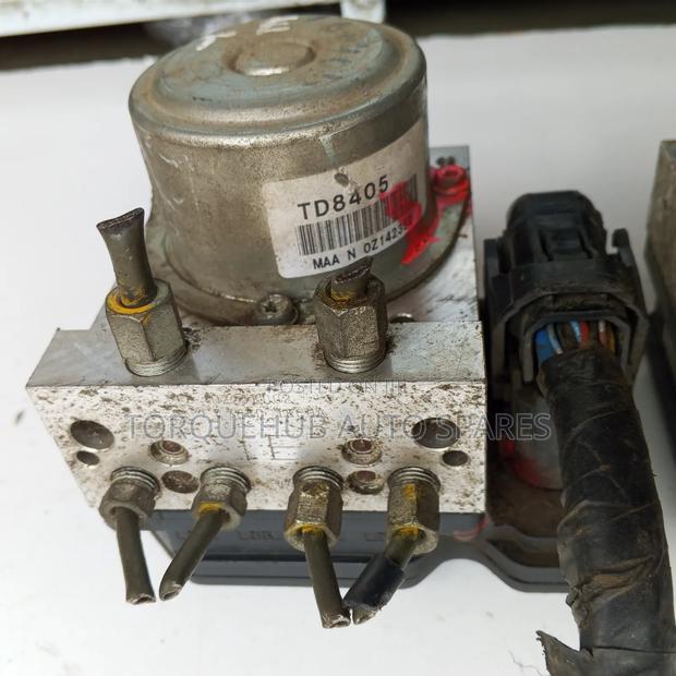 Nissan Xtrail Nt31 Abs Module - thumbnail 2