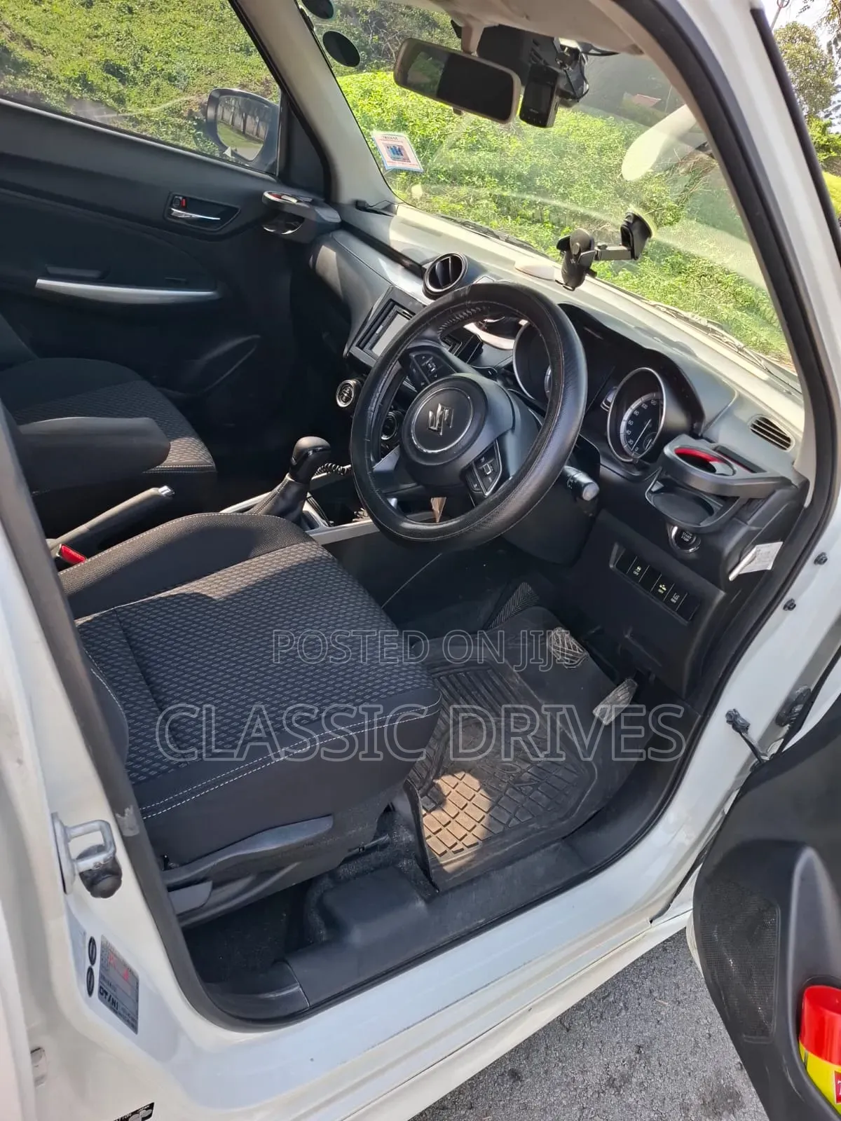 Suzuki Swift 2017 White