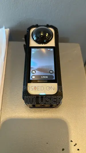 Insta 360 X5