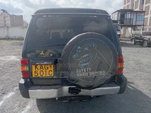 Mitsubishi Pajero Junior 1998 Green