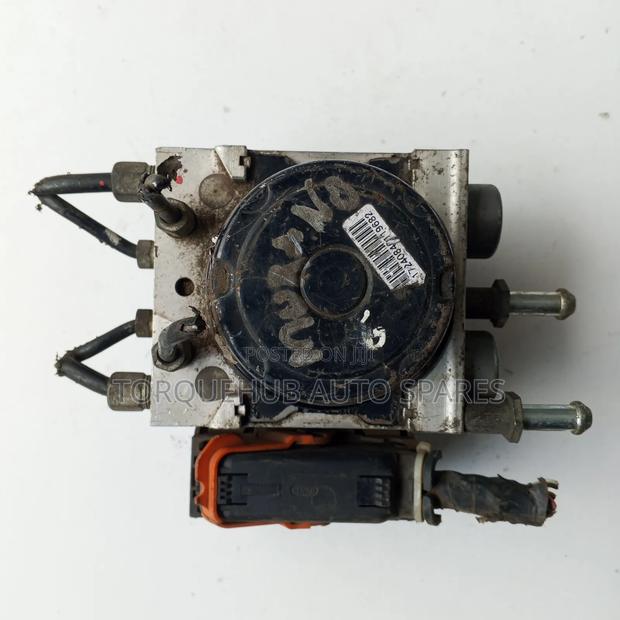 Nissan Murano Abs Pump - thumbnail 2
