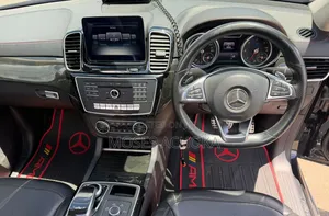 Mercedes-Benz GLE-Class 2016 Black