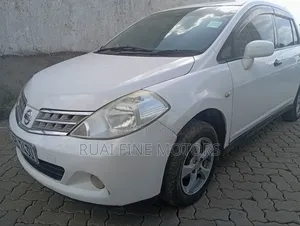 Nissan Tiida 2009 White