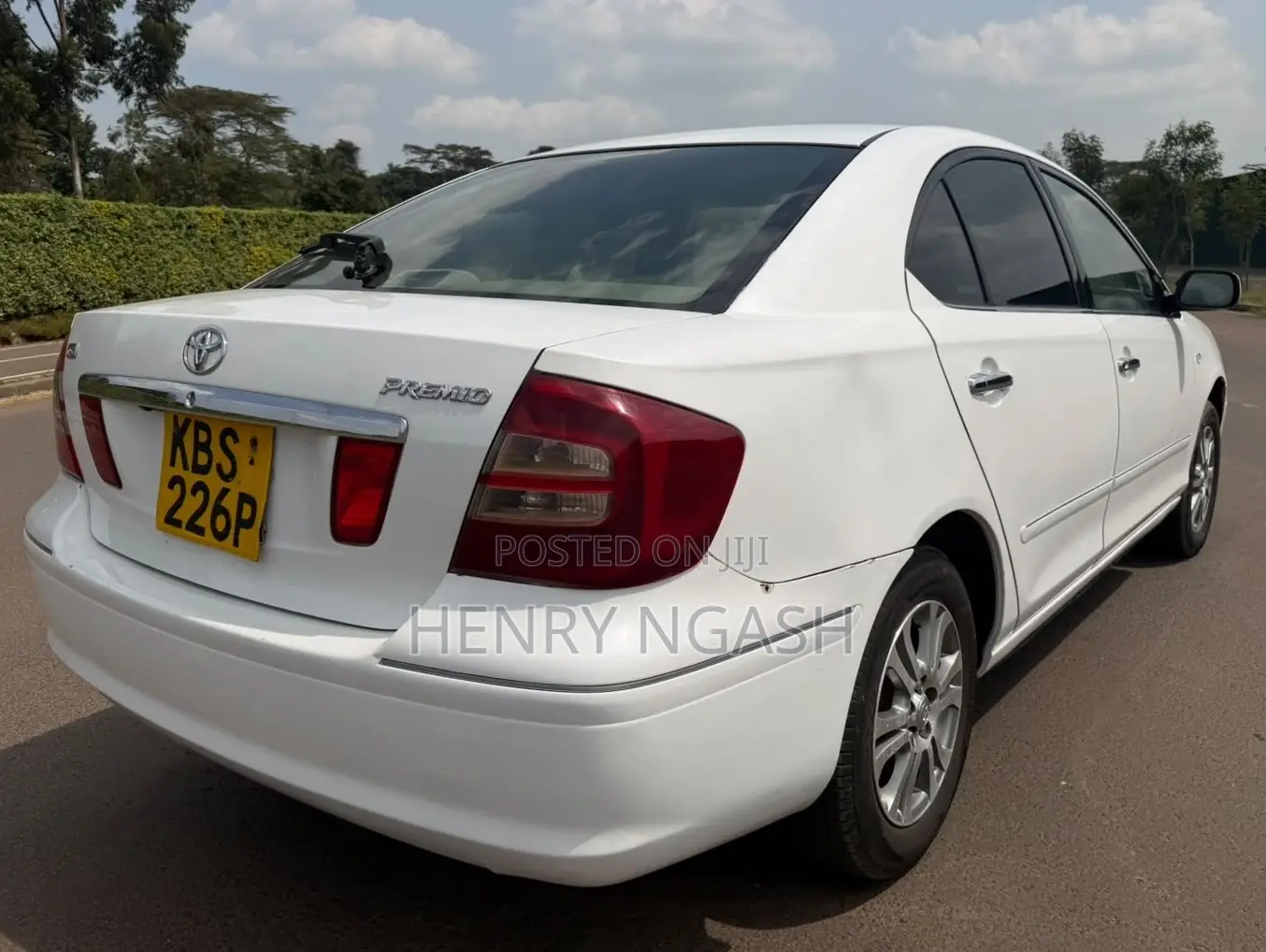 Toyota Premio 2005 White
