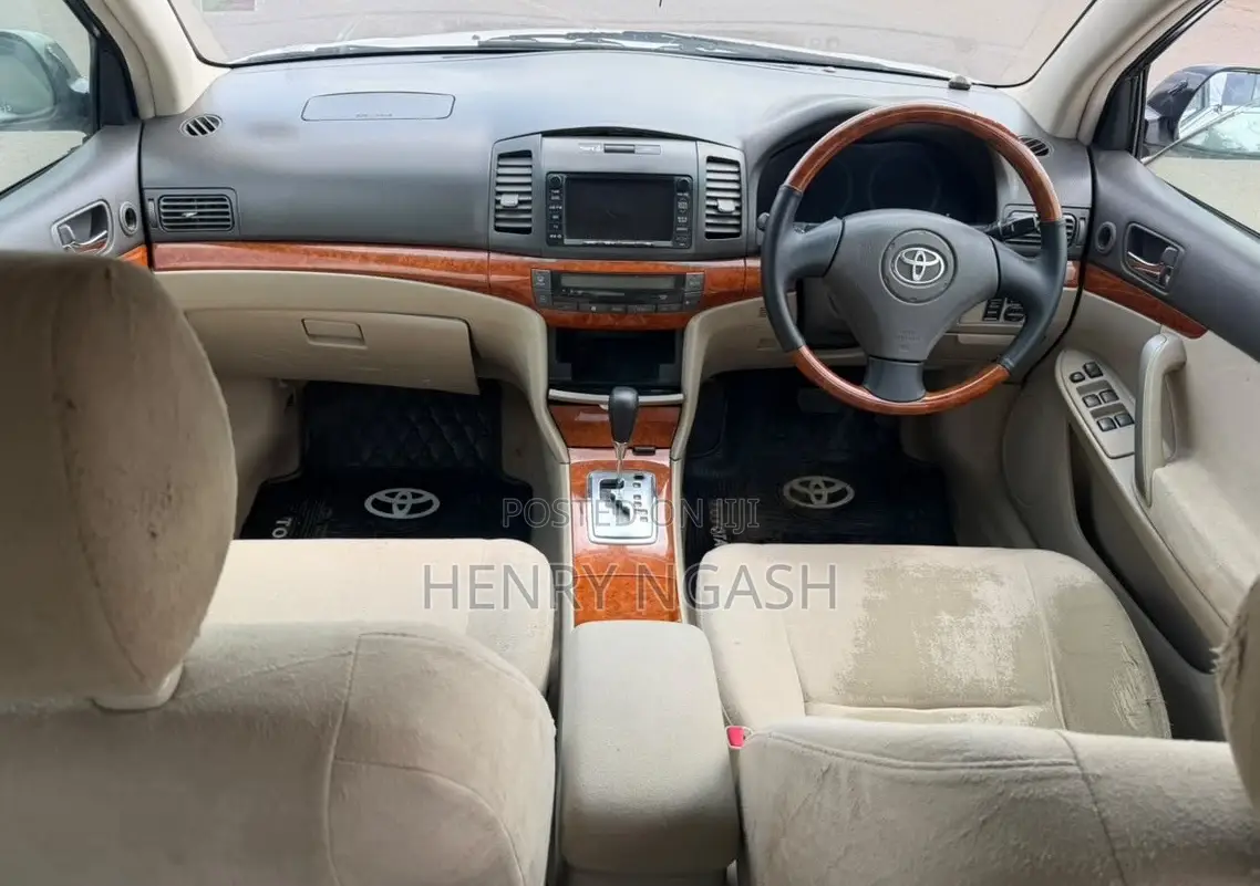 Toyota Premio 2005 White