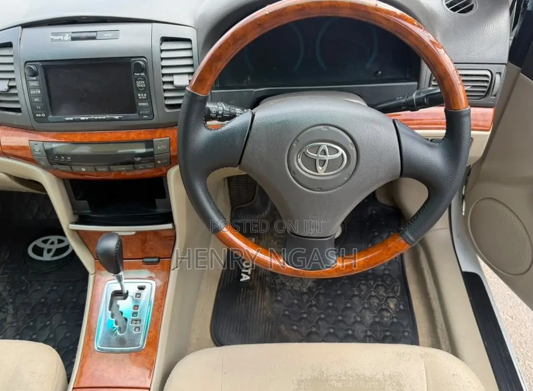 Toyota Premio 2005 White