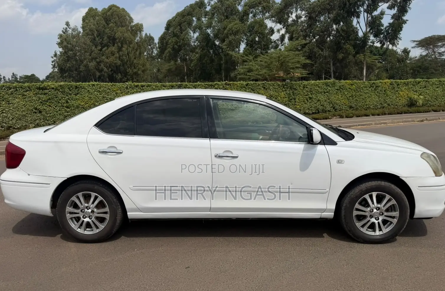 Toyota Premio 2005 White