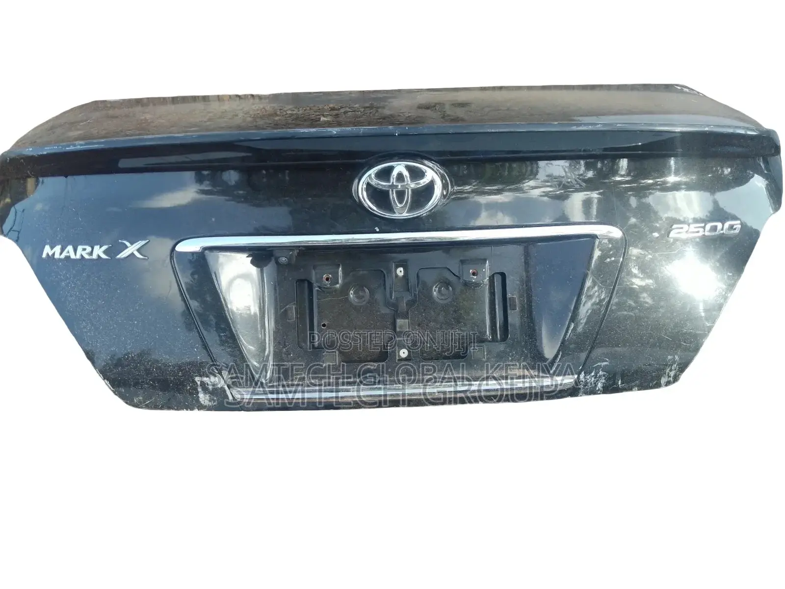 Toyota Mark X-Japan Boot