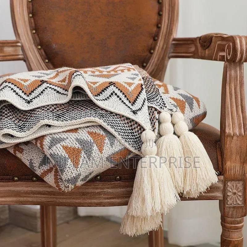 Nordic Bohemian Knitted Throw Blankets With Tassels*