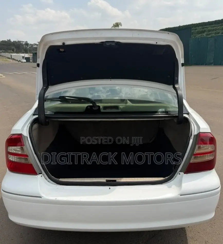 Toyota Premio 2005 White