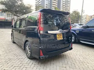 Toyota Noah 2017 Black