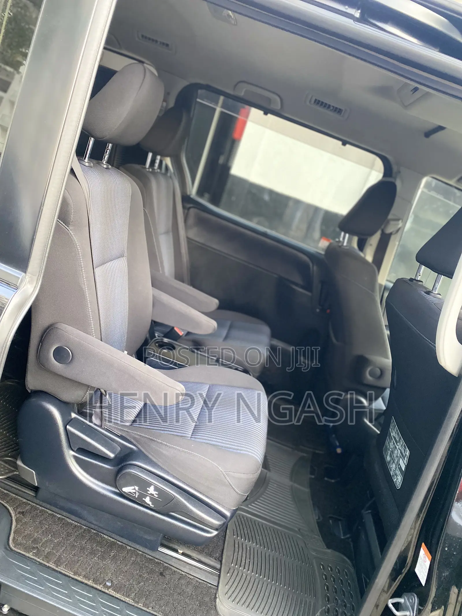 Toyota Noah 2017 Black