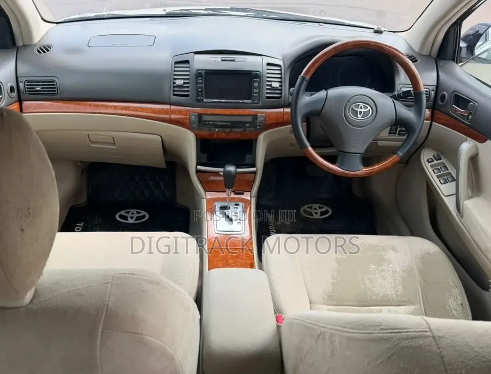 Toyota Premio 2005 White