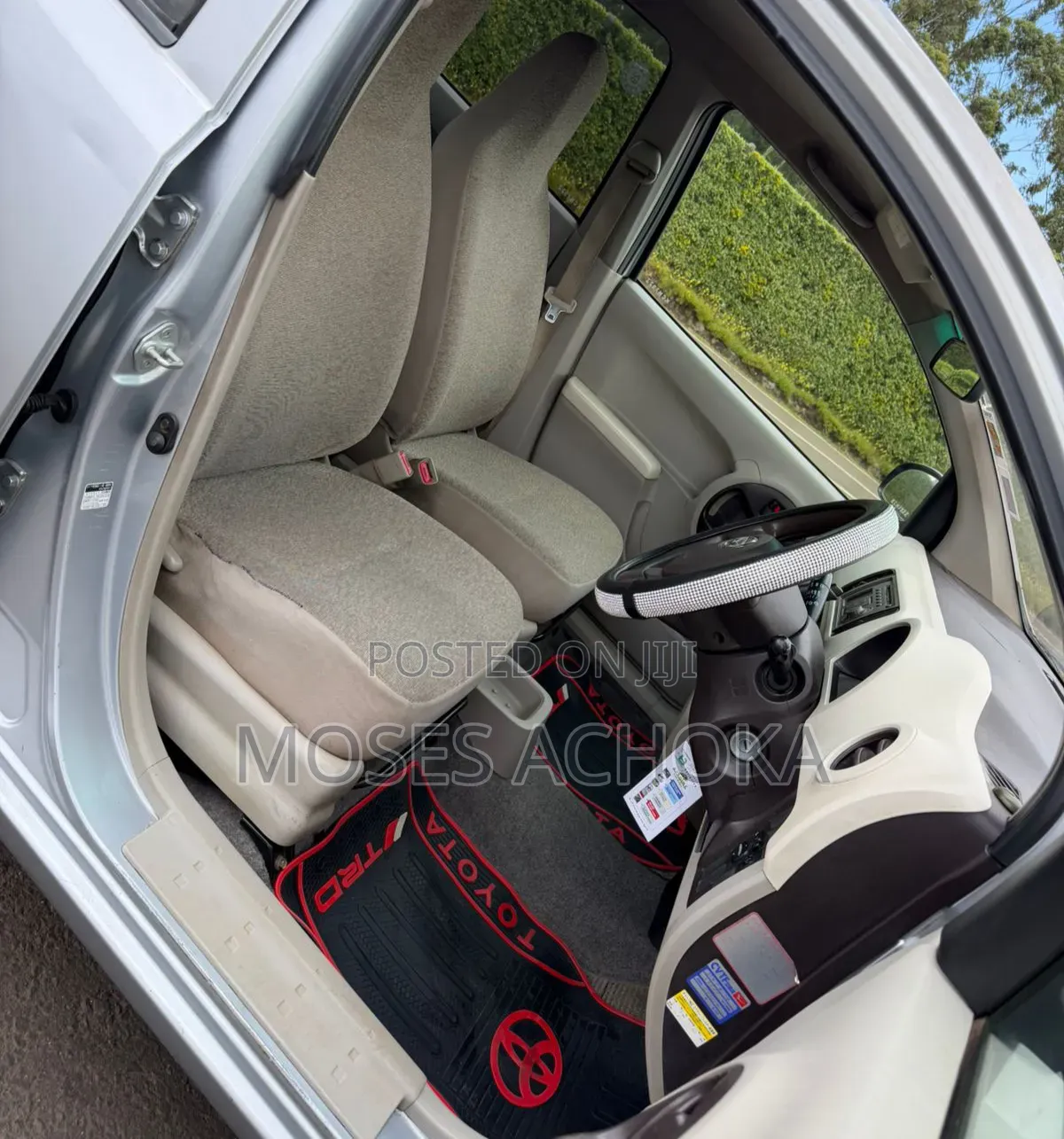 Daihatsu Boon 2010 Silver