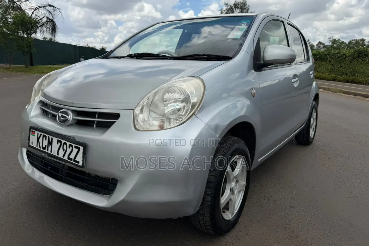 Daihatsu Boon 2010 Silver