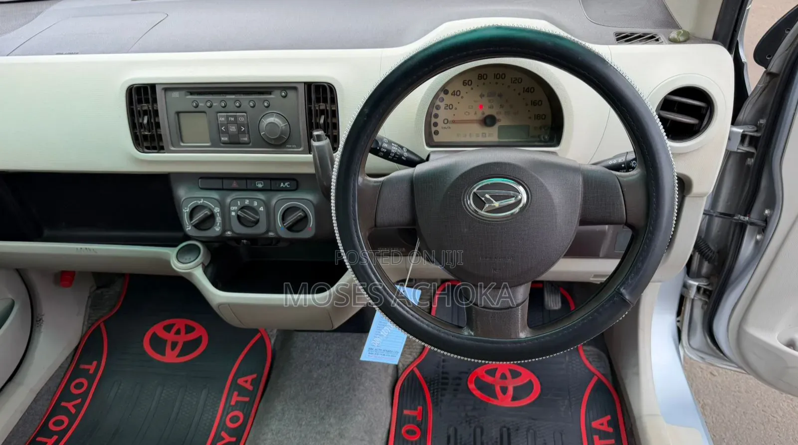 Daihatsu Boon 2010 Silver