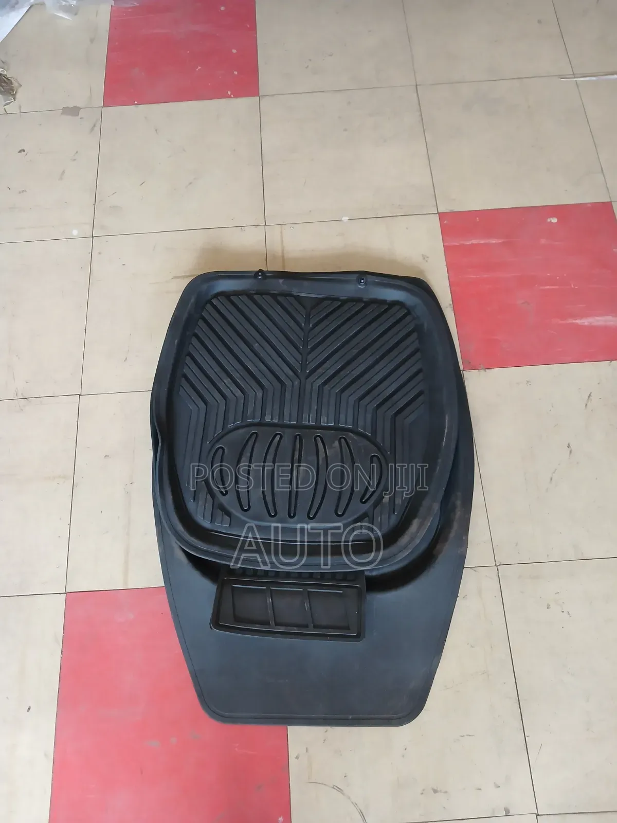 Universal Banana Black Car Floor Mats | Stylish Interior Protection