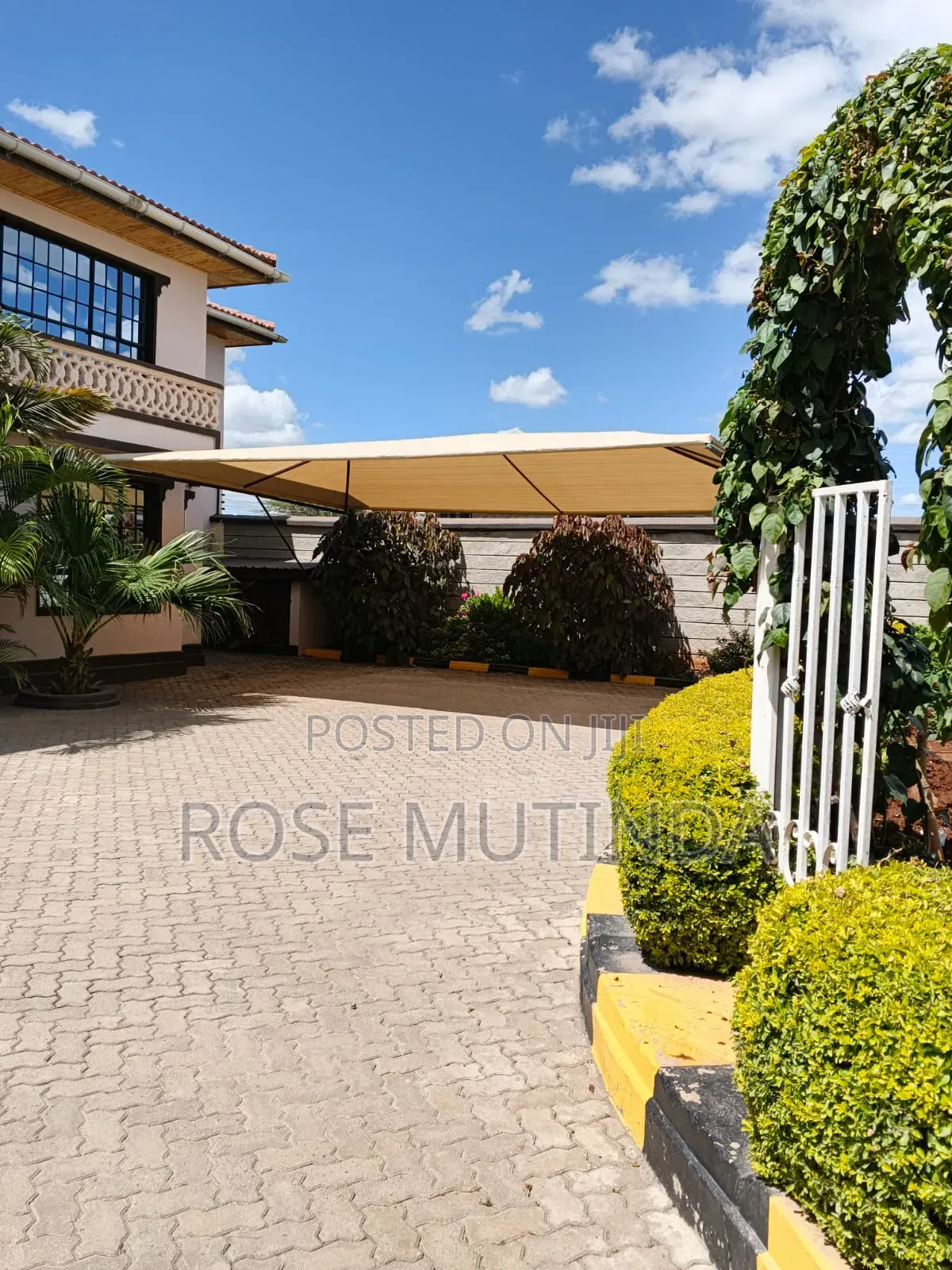 Furnished 9bdrm Maisonette in Kitengela for sale