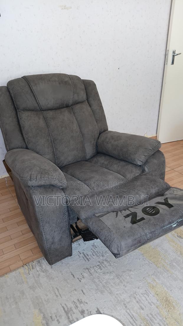 One Seater Zoy Recliner.