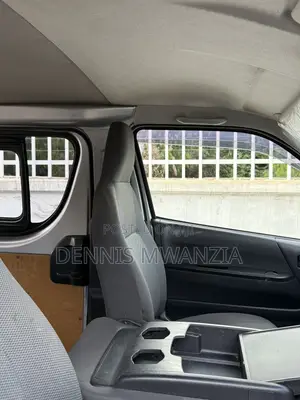 Toyota HiAce 2019 Silver