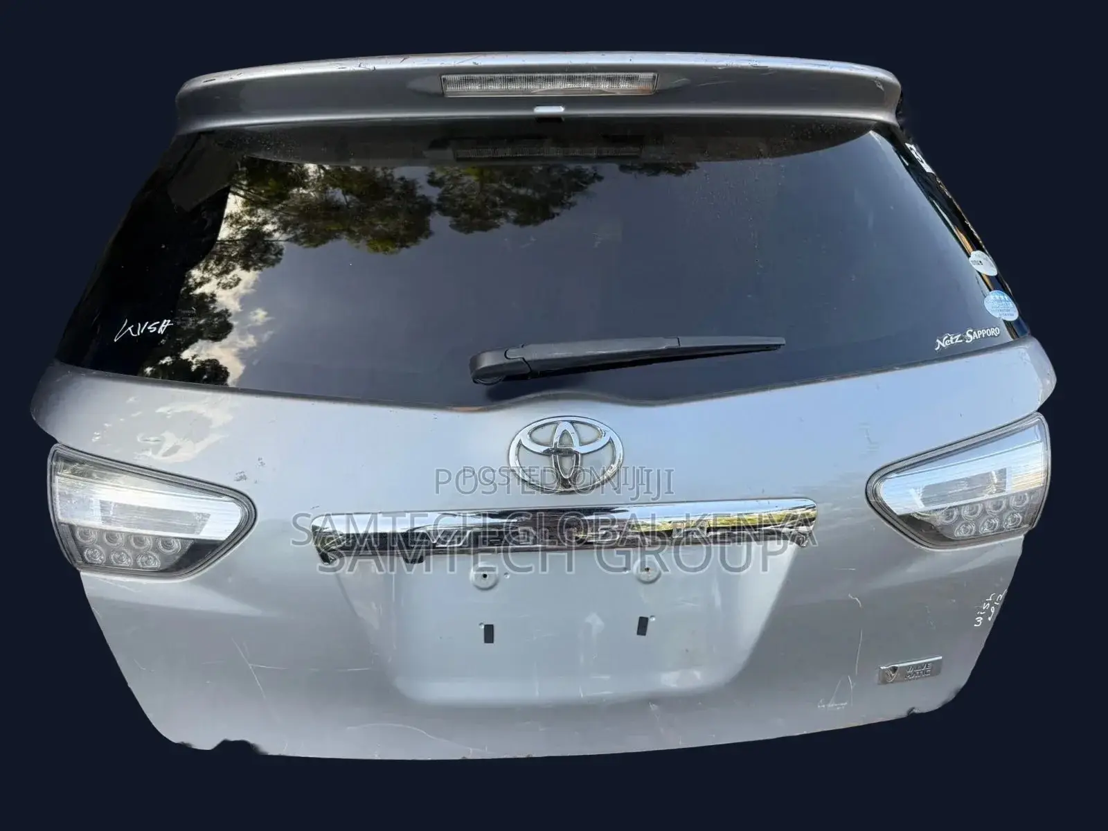 Toyota Wish Boot Door 2012
