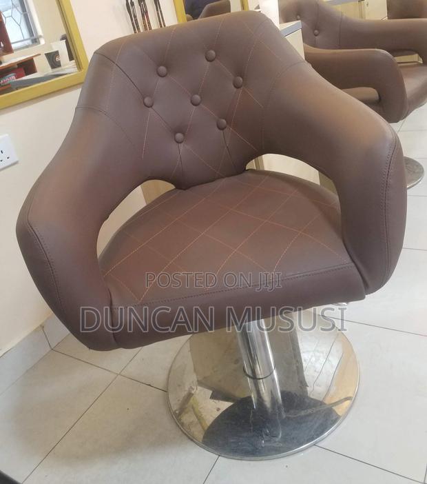 Salon Styling Chair - thumbnail 2