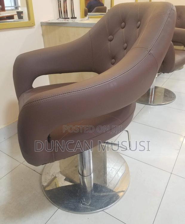 Salon Styling Chair - thumbnail 3
